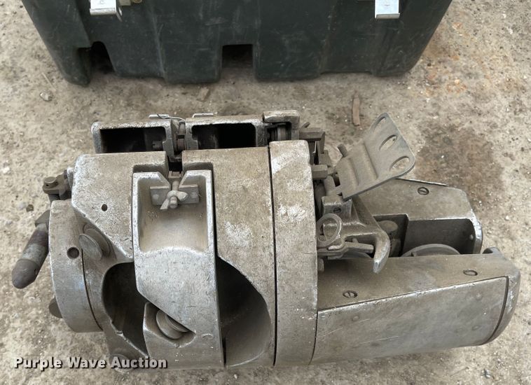 image for item MJ9640 (2) cable lashers