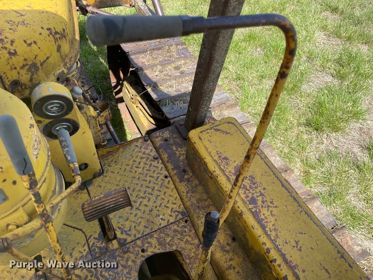 image for item MJ9645 1950 Caterpillar D6  dozer