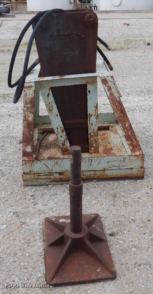 image for item MU9545 Contech  breaker