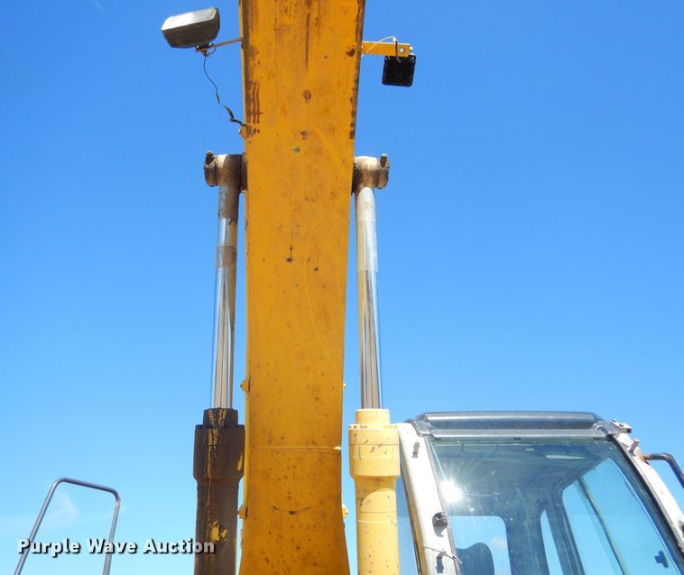 image for item MY9002 2006 Kobelco SK210LC  excavator