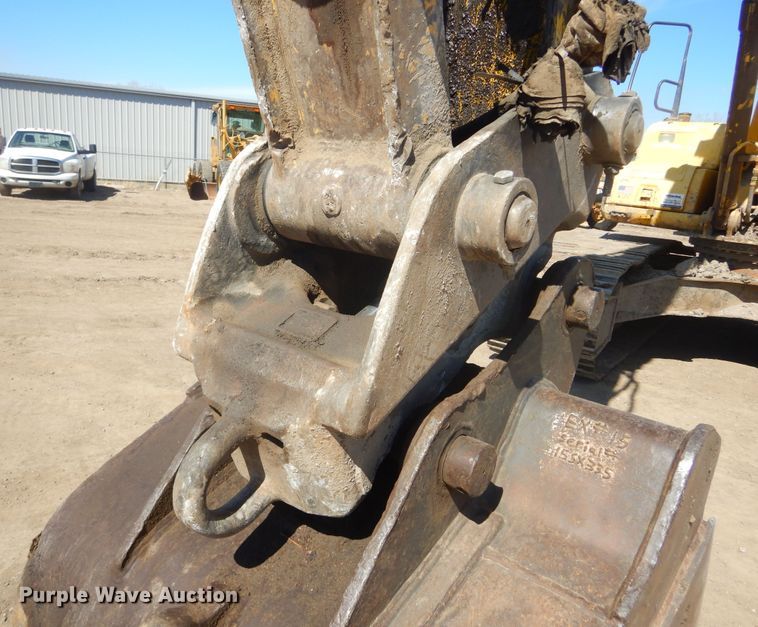 image for item MY9002 2006 Kobelco SK210LC  excavator
