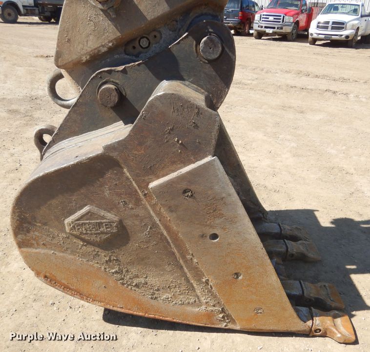 image for item MY9002 2006 Kobelco SK210LC  excavator