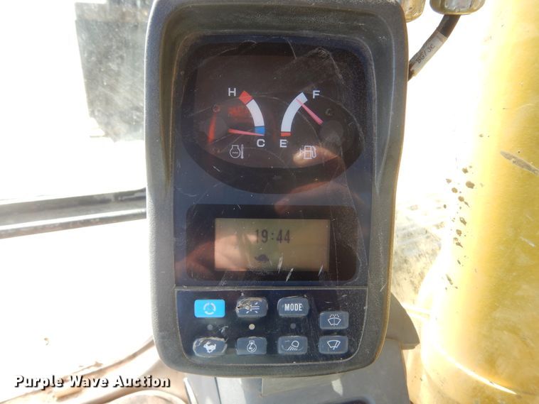 image for item MY9002 2006 Kobelco SK210LC  excavator