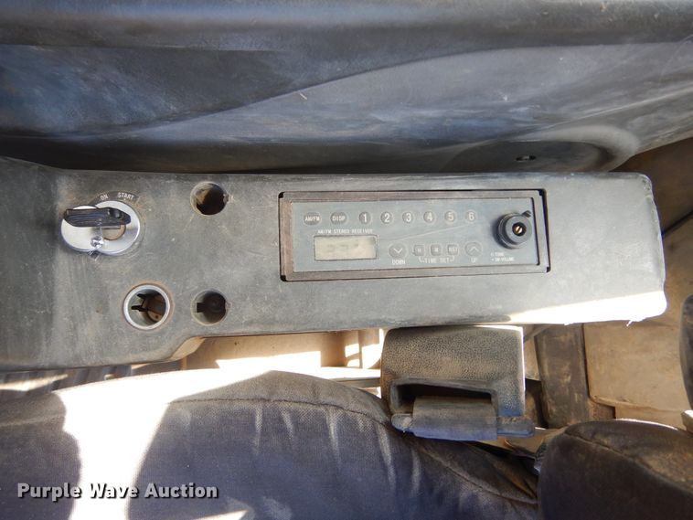 image for item MY9002 2006 Kobelco SK210LC  excavator