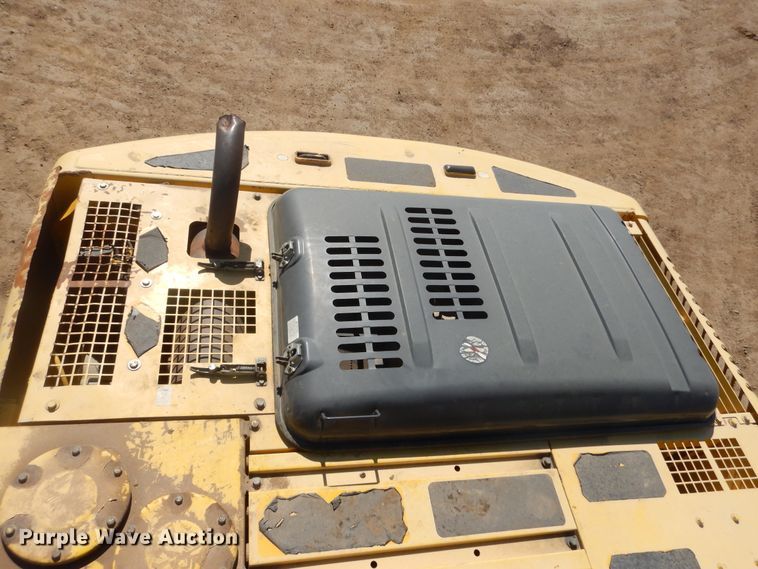 image for item MY9002 2006 Kobelco SK210LC  excavator