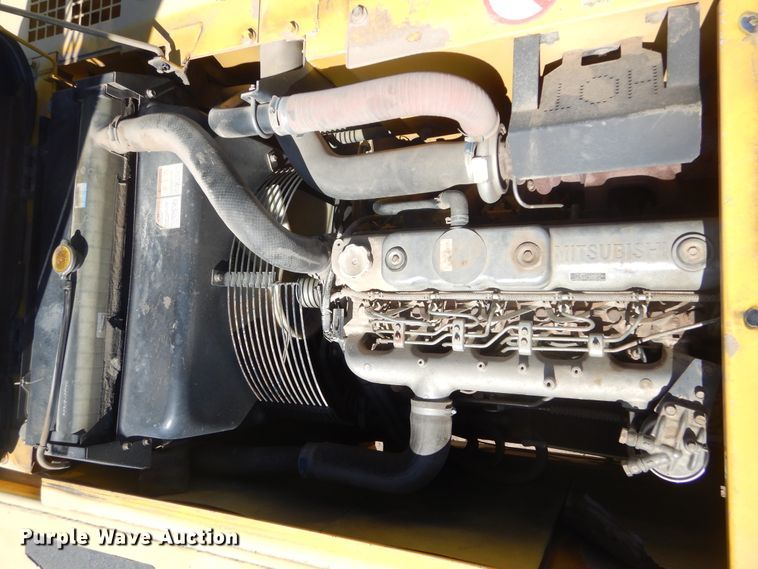 image for item MY9002 2006 Kobelco SK210LC  excavator