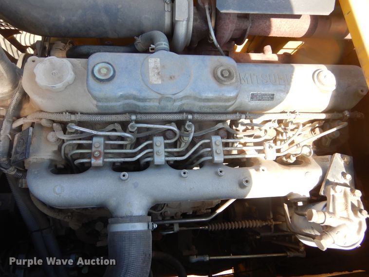 image for item MY9002 2006 Kobelco SK210LC  excavator