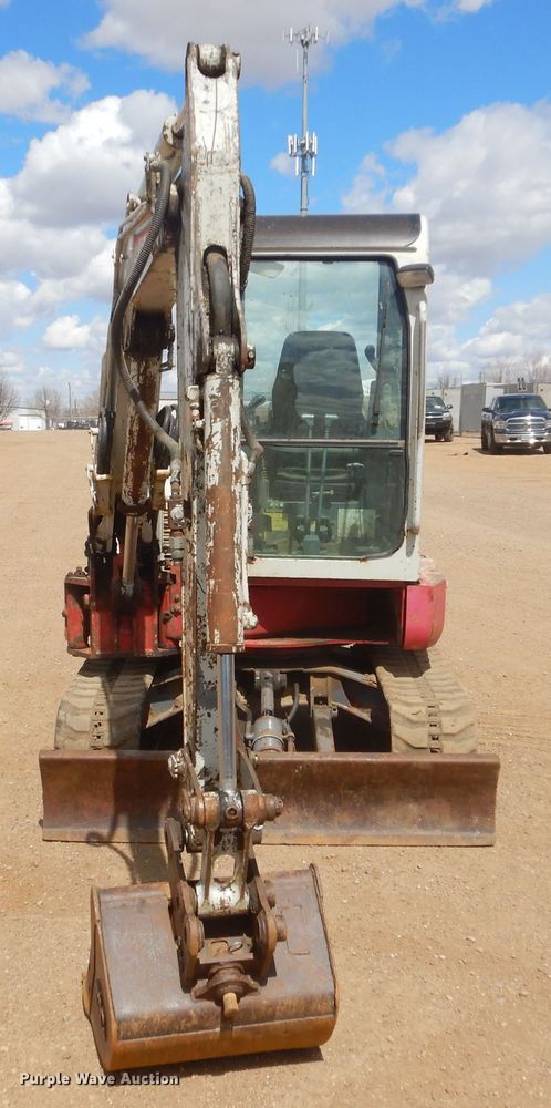 image for item MY9011 2007 Takeuchi TB138FR  mini excavator