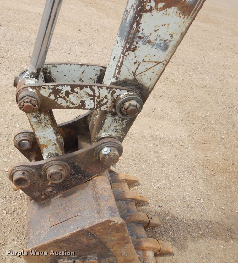 image for item MY9011 2007 Takeuchi TB138FR  mini excavator