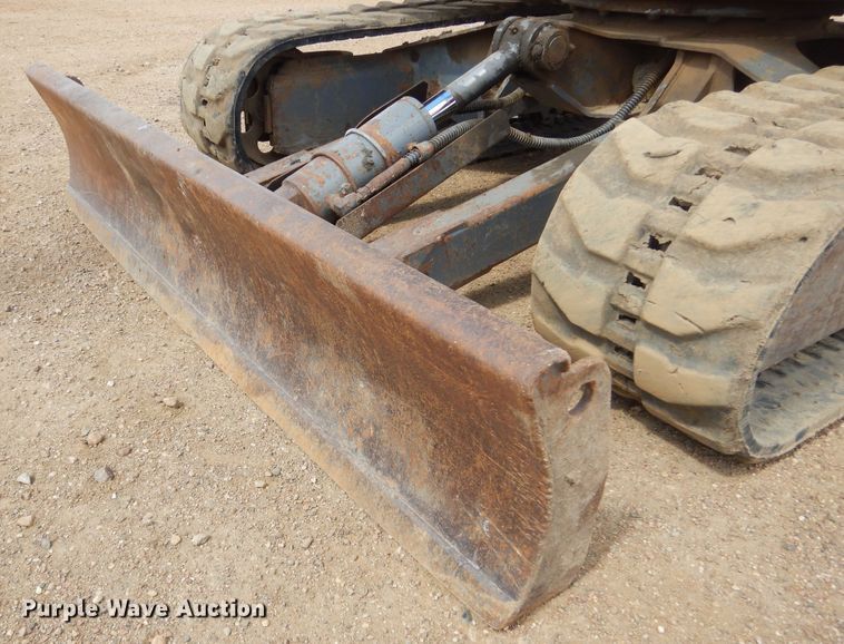 image for item MY9011 2007 Takeuchi TB138FR  mini excavator