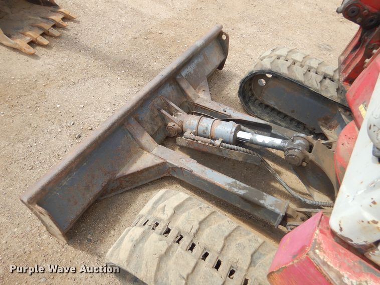 image for item MY9011 2007 Takeuchi TB138FR  mini excavator