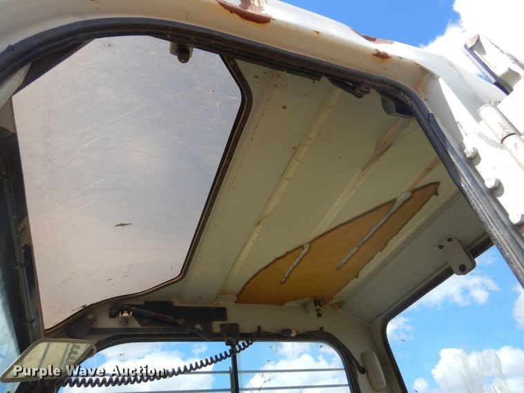 image for item MY9011 2007 Takeuchi TB138FR  mini excavator