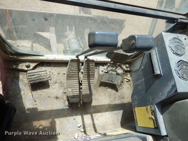 image for item MY9011 2007 Takeuchi TB138FR  mini excavator