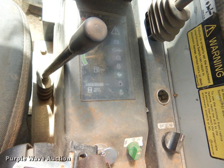 image for item MY9011 2007 Takeuchi TB138FR  mini excavator