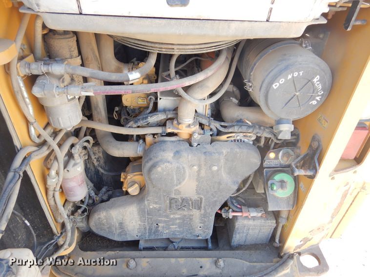 image for item MY9012 2016 Caterpillar 299D2  tracked skid steer loader