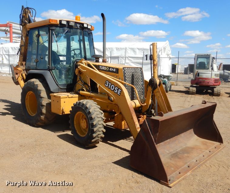 image for item MY9015 1998 John Deere 310SE  backhoe