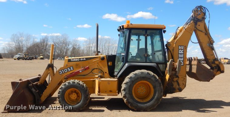 image for item MY9015 1998 John Deere 310SE  backhoe