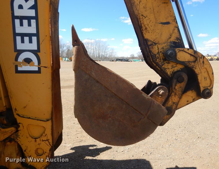 image for item MY9015 1998 John Deere 310SE  backhoe