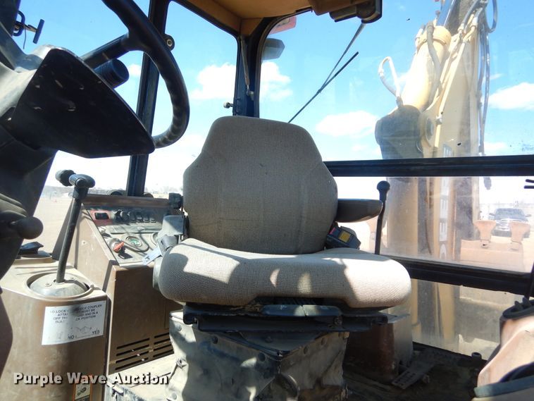 image for item MY9015 1998 John Deere 310SE  backhoe