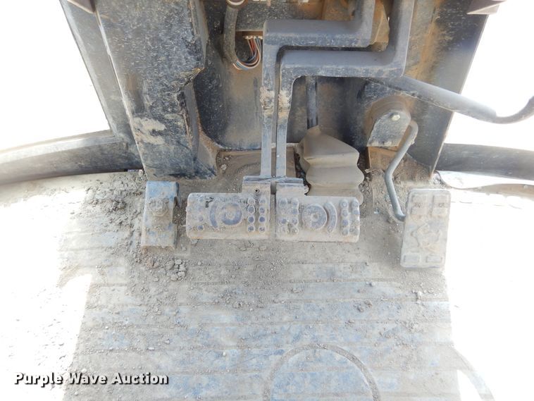 image for item MY9015 1998 John Deere 310SE  backhoe