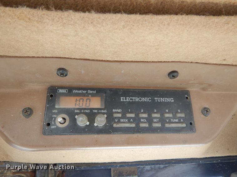 image for item MY9015 1998 John Deere 310SE  backhoe