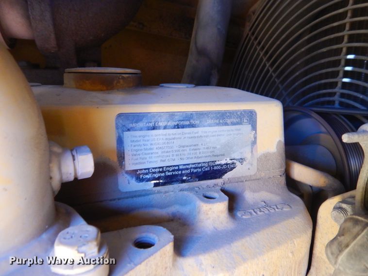 image for item MY9015 1998 John Deere 310SE  backhoe