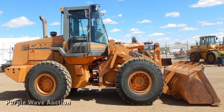 image for item MY9016 2000 Case 621C  wheel loader