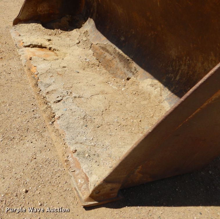 image for item MY9016 2000 Case 621C  wheel loader