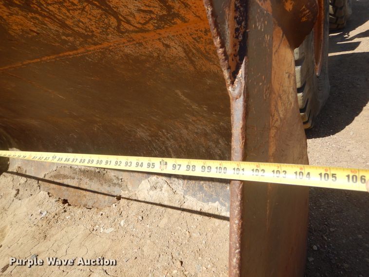 image for item MY9016 2000 Case 621C  wheel loader