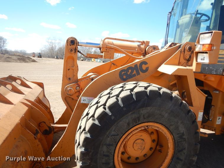 image for item MY9016 2000 Case 621C  wheel loader