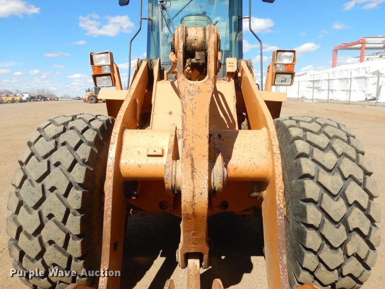 image for item MY9016 2000 Case 621C  wheel loader