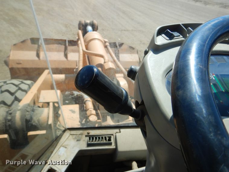 image for item MY9016 2000 Case 621C  wheel loader