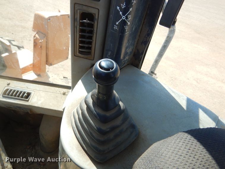 image for item MY9016 2000 Case 621C  wheel loader