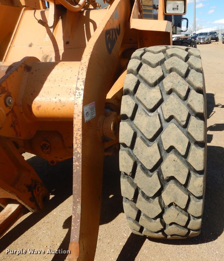 image for item MY9016 2000 Case 621C  wheel loader