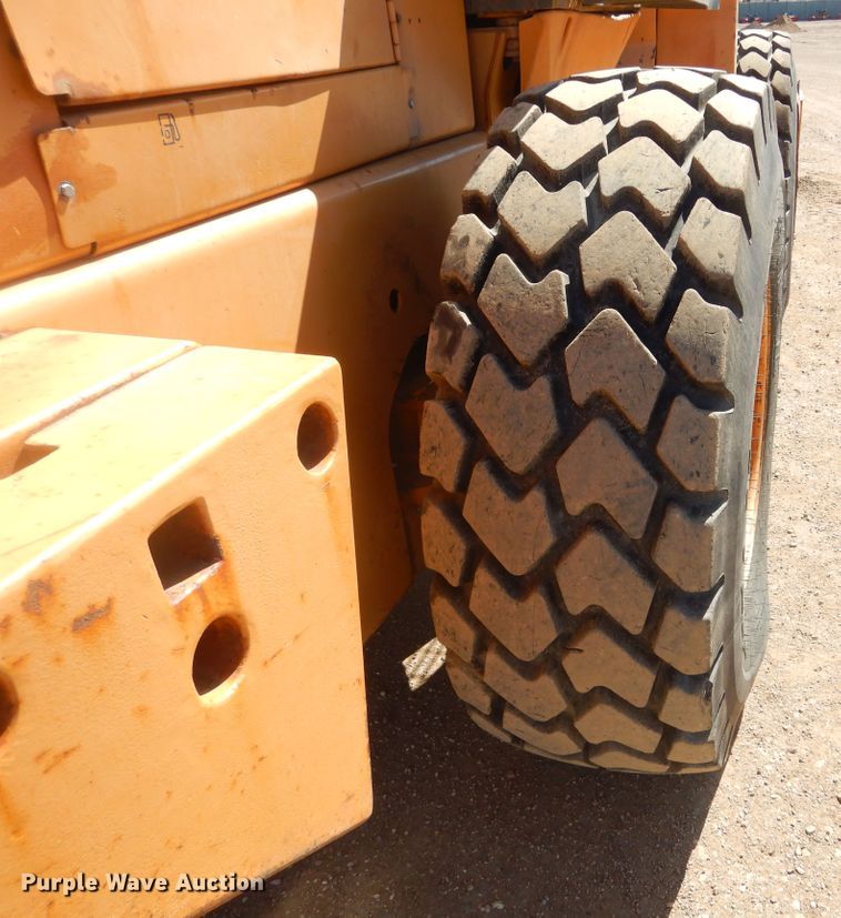 image for item MY9016 2000 Case 621C  wheel loader
