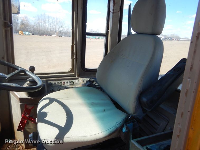 image for item MY9017 John Deere 624G  wheel loader