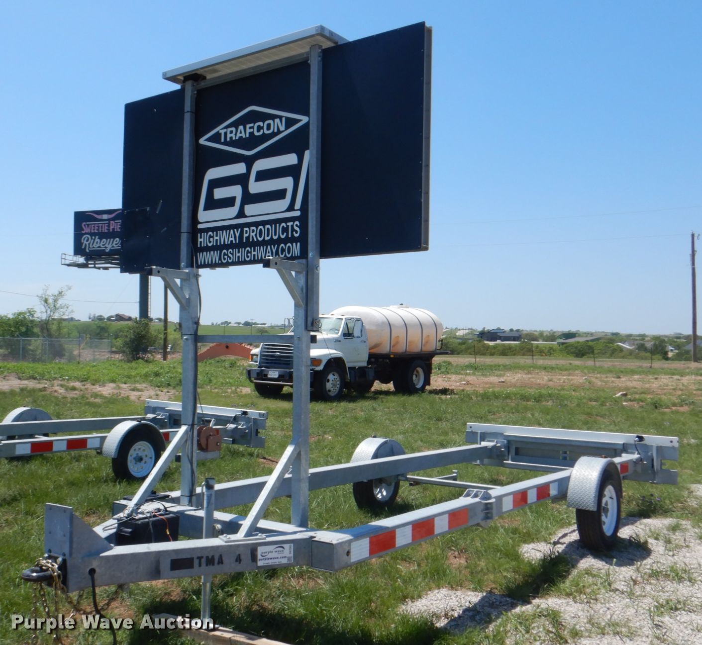 2018 Gregory TTMA100 crash attenuator trailer in Decatur, TX Item