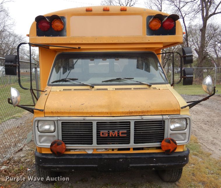 image for item DH3619 1991 GMC Vandura G3500  school bus