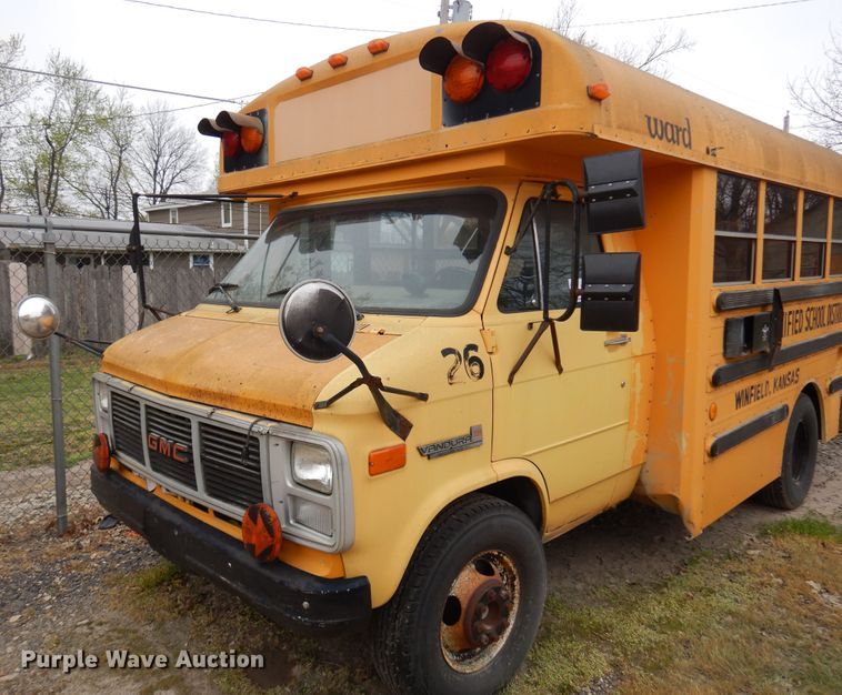 image for item DH3619 1991 GMC Vandura G3500  school bus