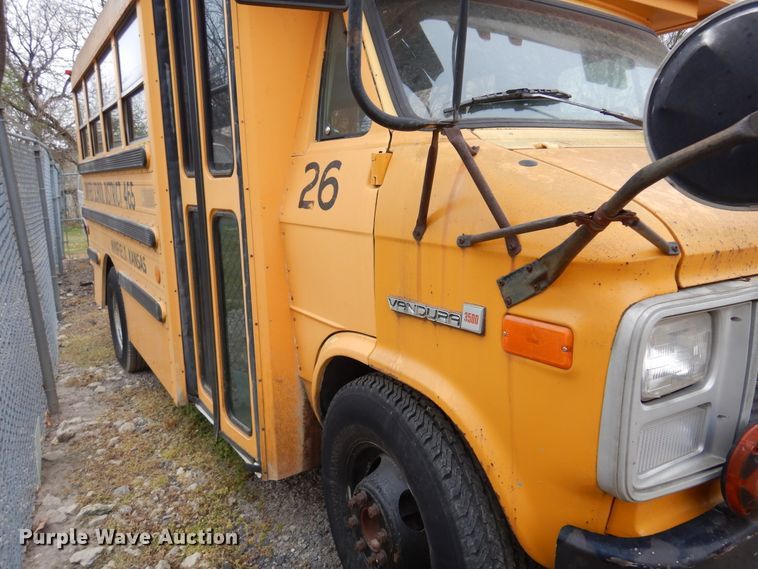 image for item DH3619 1991 GMC Vandura G3500  school bus