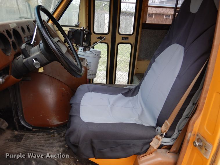 image for item DH3619 1991 GMC Vandura G3500  school bus