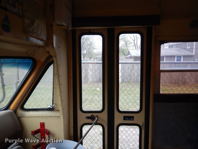 image for item DH3619 1991 GMC Vandura G3500  school bus