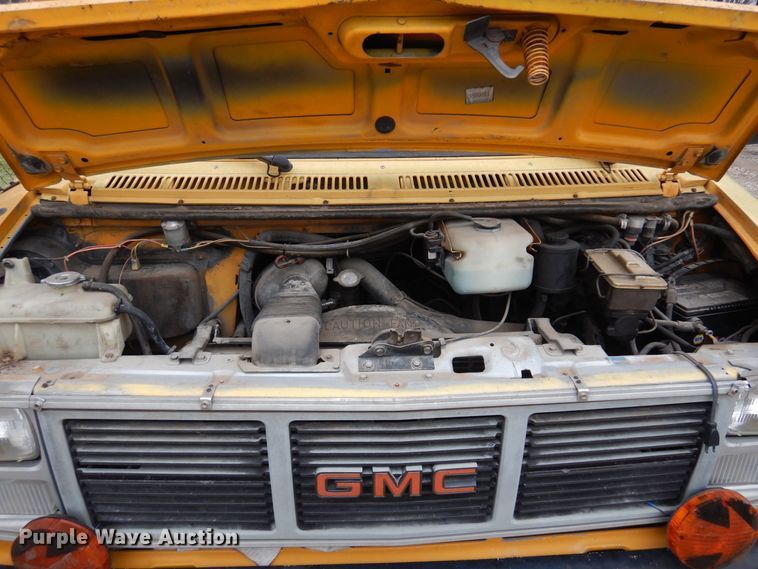 image for item DH3619 1991 GMC Vandura G3500  school bus