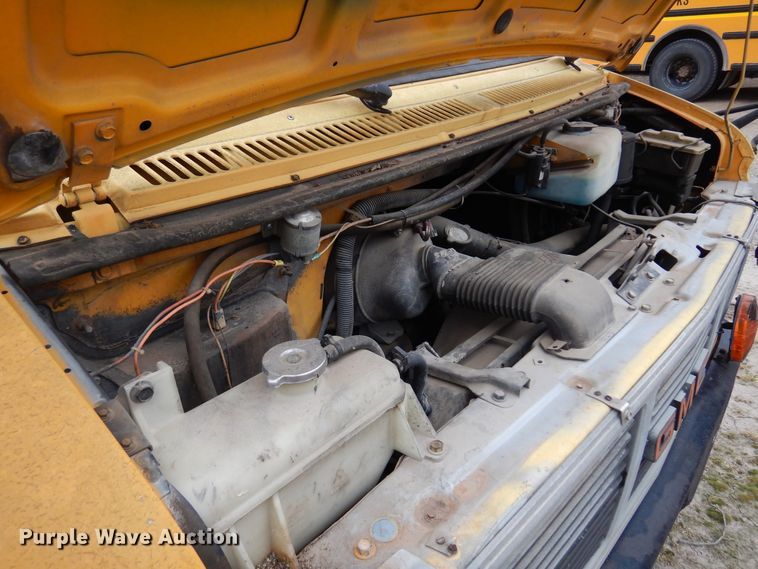 image for item DH3619 1991 GMC Vandura G3500  school bus