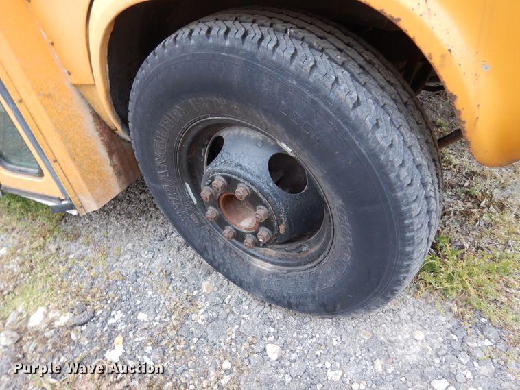 image for item DH3619 1991 GMC Vandura G3500  school bus