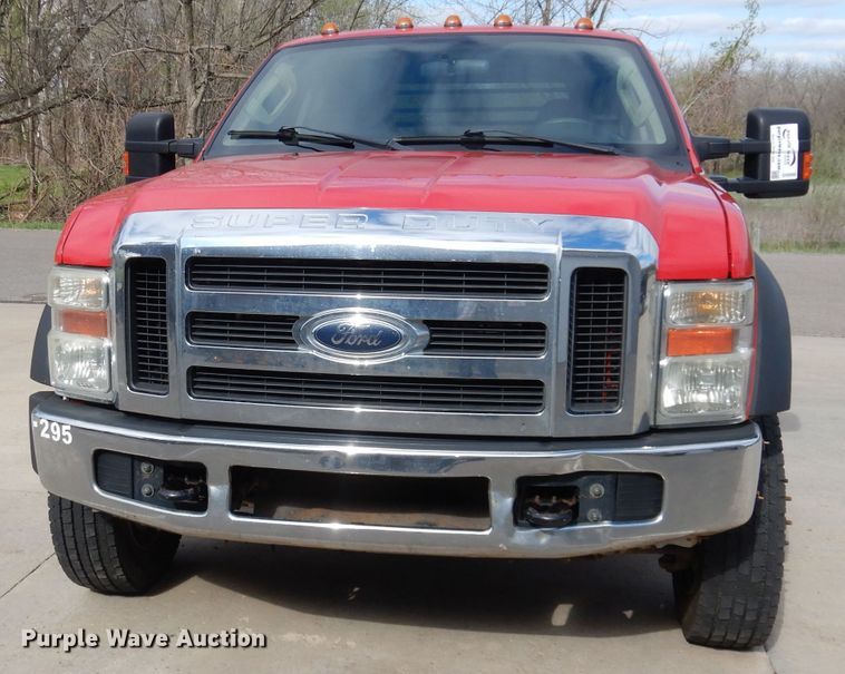 image for item DH8990 2010 Ford F550 Super Duty XLT  flatbed truck
