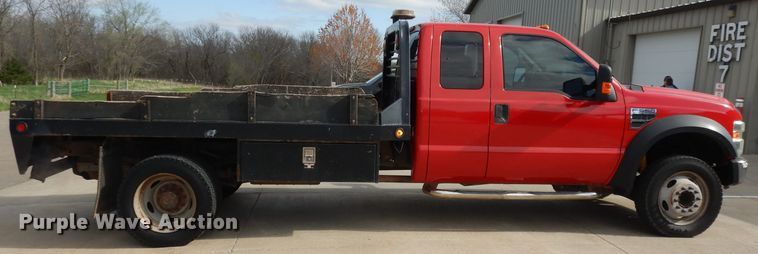 image for item DH8990 2010 Ford F550 Super Duty XLT  flatbed truck