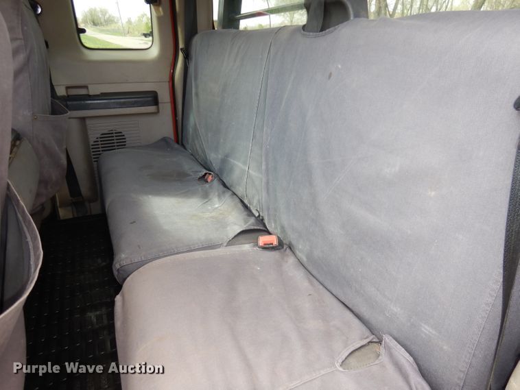 image for item DH8990 2010 Ford F550 Super Duty XLT  flatbed truck