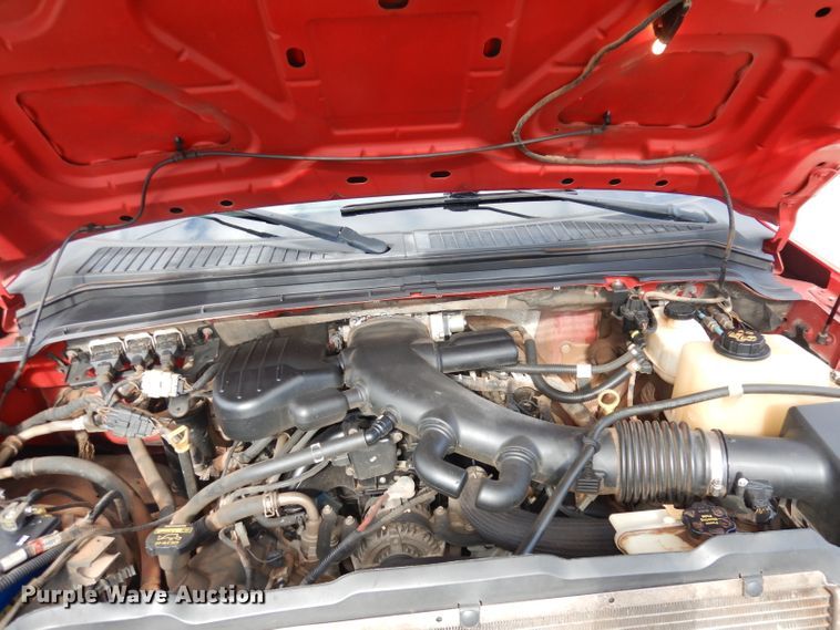 image for item DH8990 2010 Ford F550 Super Duty XLT  flatbed truck