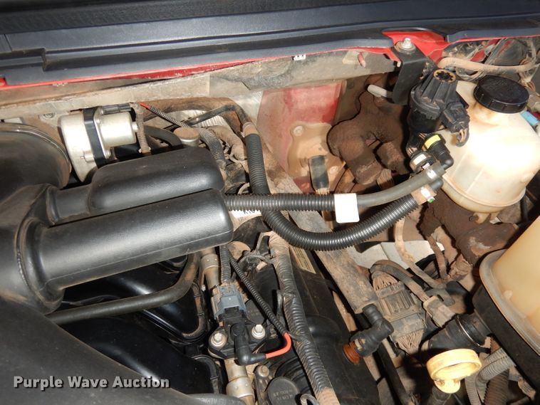 image for item DH8990 2010 Ford F550 Super Duty XLT  flatbed truck